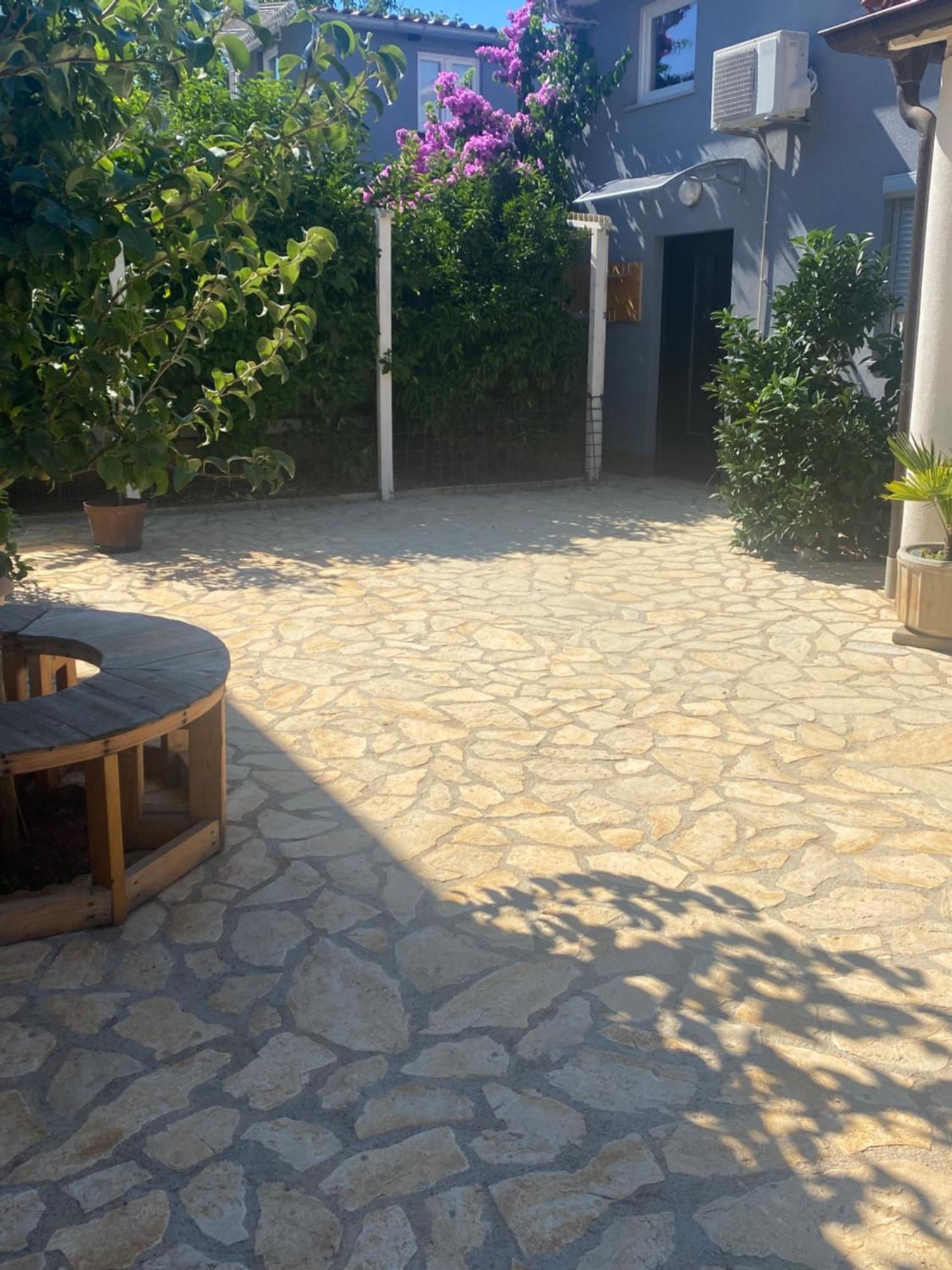 Katarina Villa *